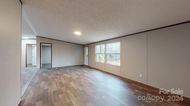 161 Arbor Dr, Statesville, NC 28677 - photo 4