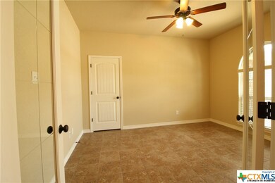 1045 Declaration Dr, Copperas Cove, TX 76522 - photo 5