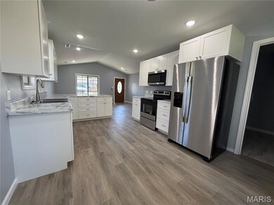 1025 Delano St, Poplar Bluff, MO 63901 - photo 3