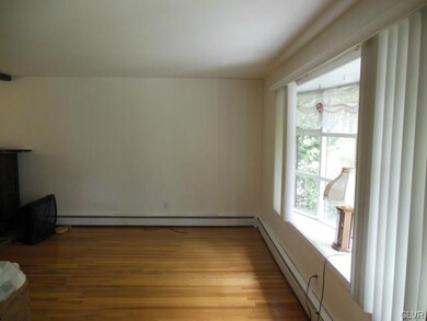 2475 S 6th St, Allentown, PA 18103 - photo 2