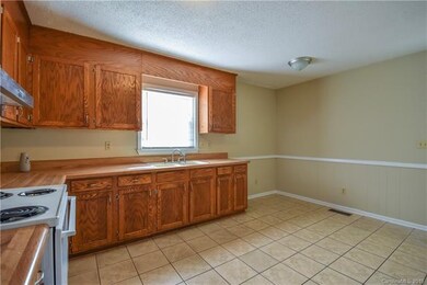 Lots of space for kitchen table.