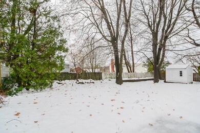 76 Thornton Ave, Lowell, MA 01852 - photo 3