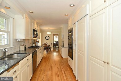 15412 Quail Run Dr, Gaithersburg, MD 20878 - photo 6