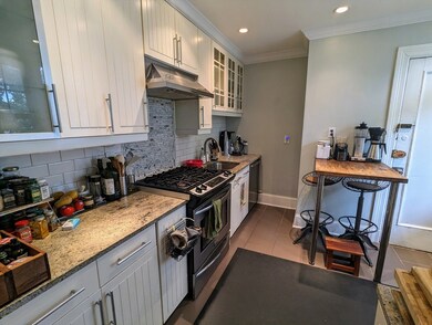 323 Tappan St unit 6, Brookline, MA 02445 - photo 6