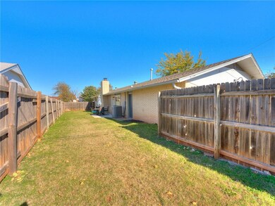 6417 N Ann Arbor Ave, Warr Acres, OK 73132 - photo 6