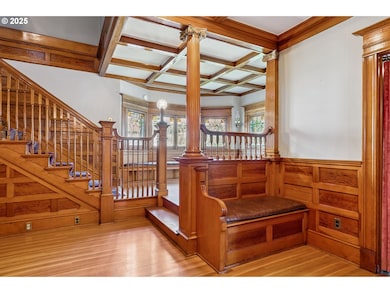 216 E 5th St, the Dalles, OR 97058 - photo 6