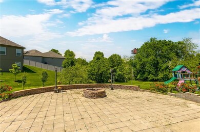 2603 SW Shadow Creek Ct, Blue Springs, MO 64015 - photo 6