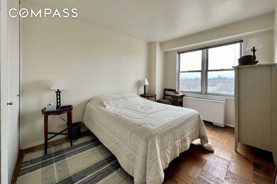 Sutton House Apartments unit 11L, Brooklyn, NY 11230 - photo 4