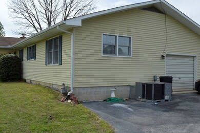 729 Brock Ln, Sparta, TN 38583 - photo 5