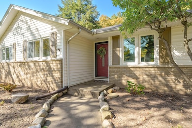 Sycamore_Ln_2226_Kalamazoo_49008-35