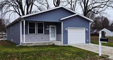 204 W 12th St, La Porte, IN 46350 - photo 2