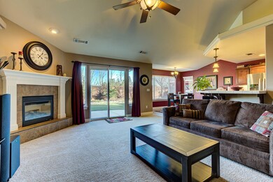 3447 Cockerill Dr, Redding, CA 96002 - photo 7