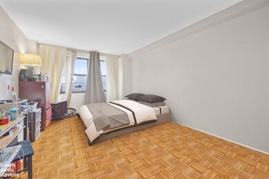 Fairview at Forest Hills unit A901, Forest Hills, NY 11375 - photo 6