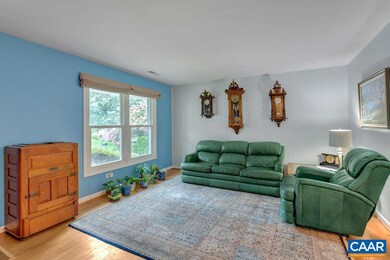 114 Commonwealth Cir, Charlottesville, VA 22901 - photo 4