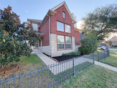 7243 Crimson Sky Dr, Houston, TX 77083 - photo 2