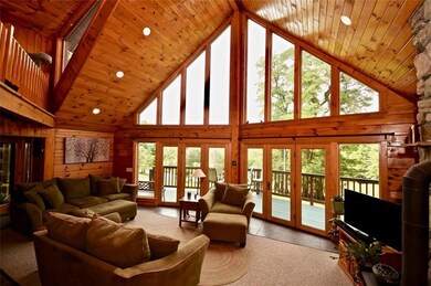 Spacious, sunny living room