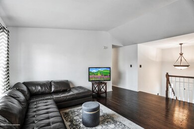 05-Living Room