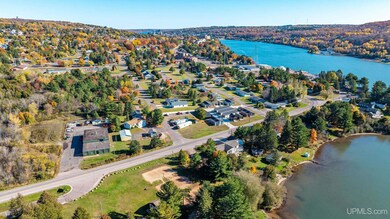 1627 Anthony St, Hancock, MI 49930 - photo 3