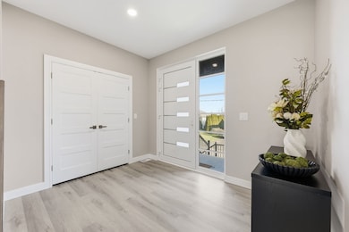 287 Whitney Ave, Holyoke, MA 01040 - photo 4