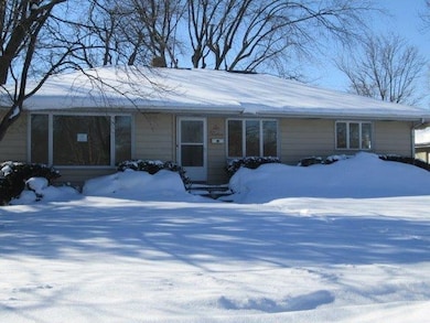 612 N Woodlawn Ave, Griffith, IN 46319 - photo 3