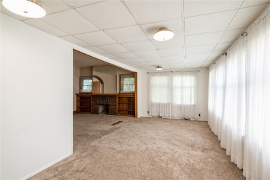 435 Forest Dr SE, Cedar Rapids, IA 52403 - photo 7