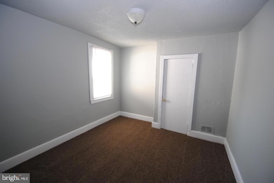 205 Jones Ave unit 2, Burlington, NJ 08016 - photo 5