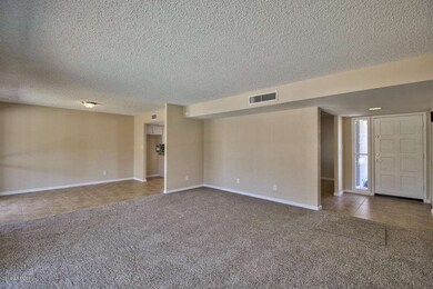 06-Living-Room-06