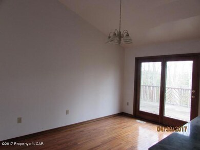 44 Edge Rock Dr, Drums, PA 18222 - photo 3