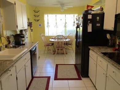 10017 W Deanita Ln unit 8, Sun City, AZ 85351 - photo 2