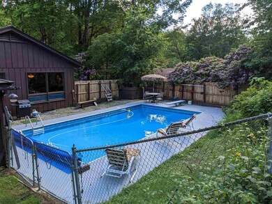 48 Ledgewood Rd, Claremont, NH 03743 - photo 5