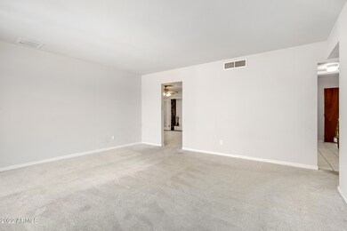 3220 W Thunderbird Rd-5