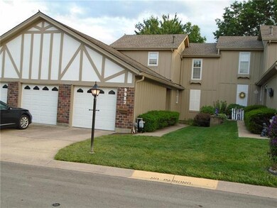 9983 Edelweiss Cir, Shawnee, KS 66203 - photo 4