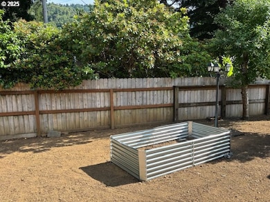 98825 Pleasant Hill Dr unit 30, Brookings, OR 97415 - photo 6