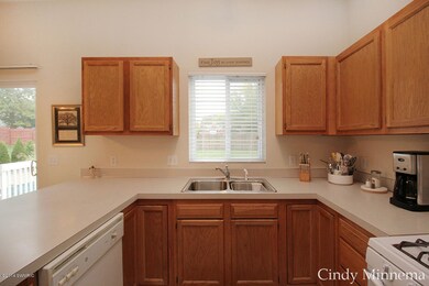 1652 Northbend Dr NE, Grand Rapids, MI 49505 - photo 4