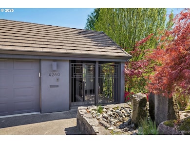 4260 SW Mcdonnell Terrace, Portland, OR 97239 - photo 2