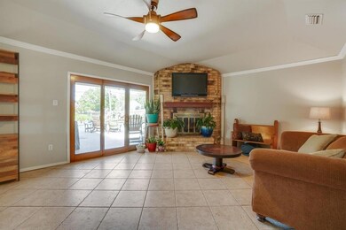 3804 Buckingham Ct, Bedford, TX 76021 - photo 7