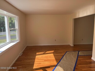 29 Oakwood Rd unit 31, Glenmont, NY 12077 - photo 4