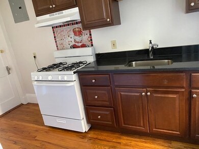 5 Hancock Park unit 35, Everett, MA 02149 - photo 2