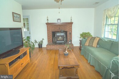 34640 Williams Gap Rd, Round Hill, VA 20141 - photo 5