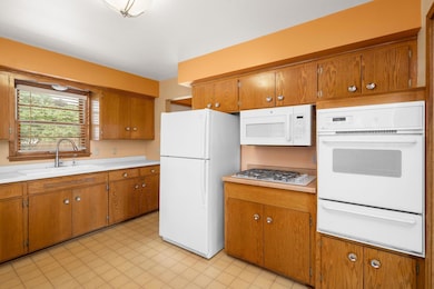 5909 Cavell Ave N, New Hope, MN 55428 - photo 5