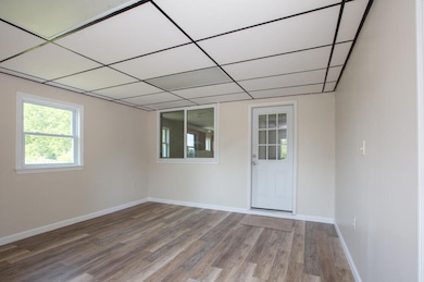 370 MAINE ST INTERIORS LO RES-9882