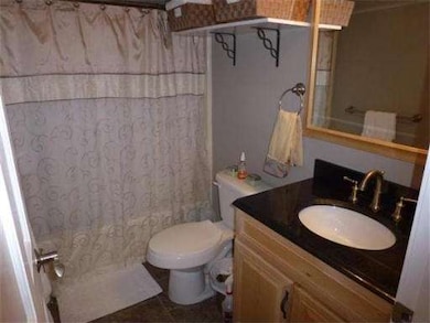 2510 Skyline Dr unit 9, Lowell, MA 01854 - photo 7