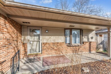 5-web-or-mls-2010-shallowford-ave
