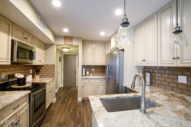 2339 E Evans Dr-11