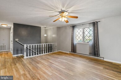 496 Royal Ave, Strasburg, VA 22657 - photo 2