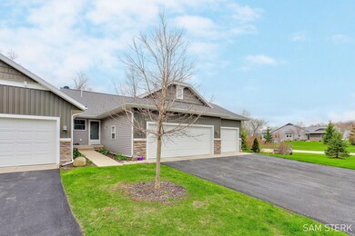 2230 Circle Creek Dr SW