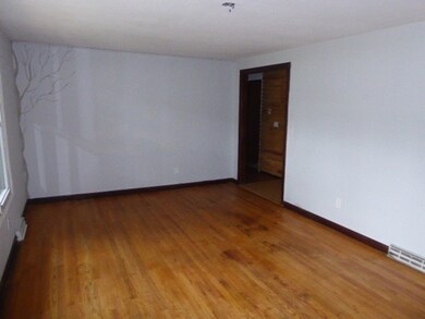 36 Melvin St, Chicopee, MA 01013 - photo 7