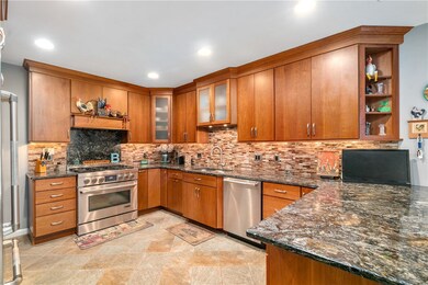 332 Cole Ave, Providence, RI 02906 - photo 6