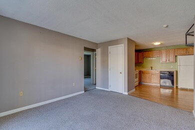 212 Lita Ln unit 212, Newmarket, NH 03857 - photo 7