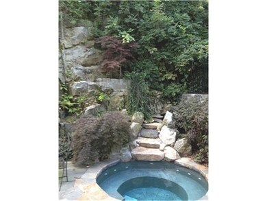 340 Valley Rd unit 9, Cos Cob, CT 06807 - photo 3